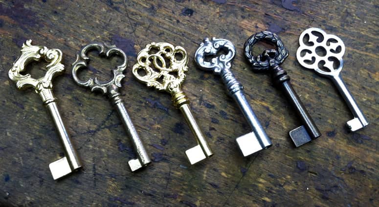 Greenwich Locksmiths has a large inventory of antique skeleton keys in our West Village locksmith shop